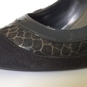 Fioni Black High Heels size 6W